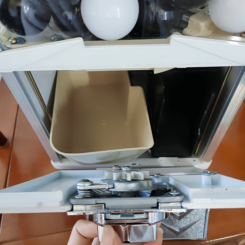 Coin-operated egg twister acti - Whack A Mole Arcade recension och pris